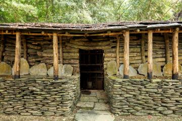 賽德克族傳統家屋 Traditional Sediq Dwelling