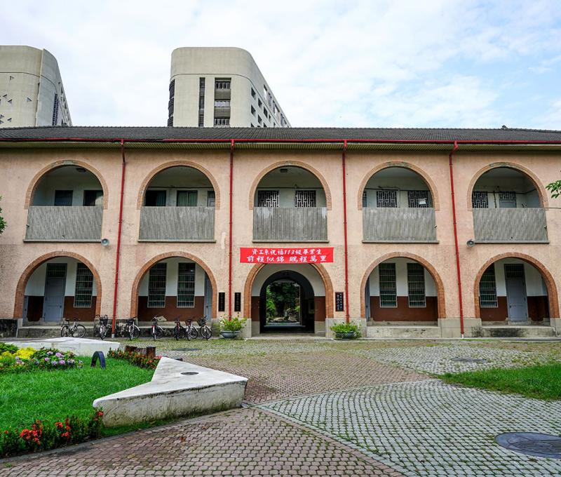 資訊系館 照片提供者：踏溯臺南辦公室