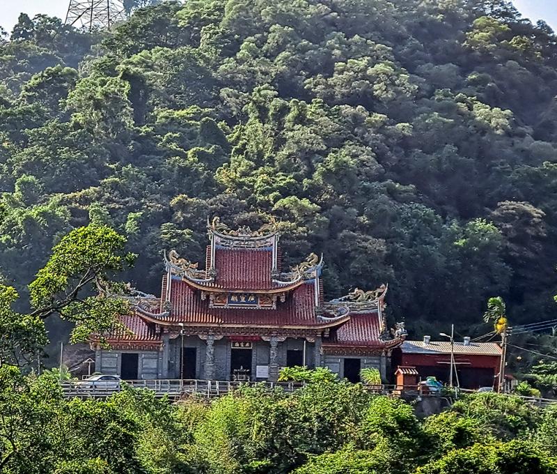 遠眺廣靈廟。照片拍攝者：張銓津 / 拍攝日期：2022/08/13