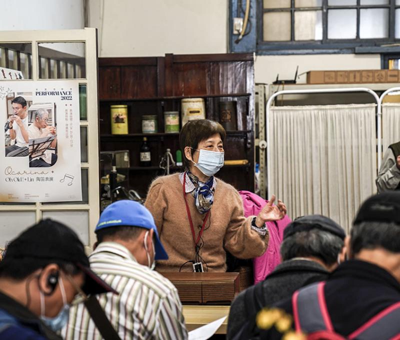 坐落於觀光熱門的老街—神農街，是推動社區營造與發展的據點，由學術單位以及地方團體共同投入社區營造工作，帶動社區居民參與，透過舉辦傳統民俗活動、藝文活動等，提高居民對於地區的認同，將文化種子散播出去。 照片提供者：踏溯臺南辦公室