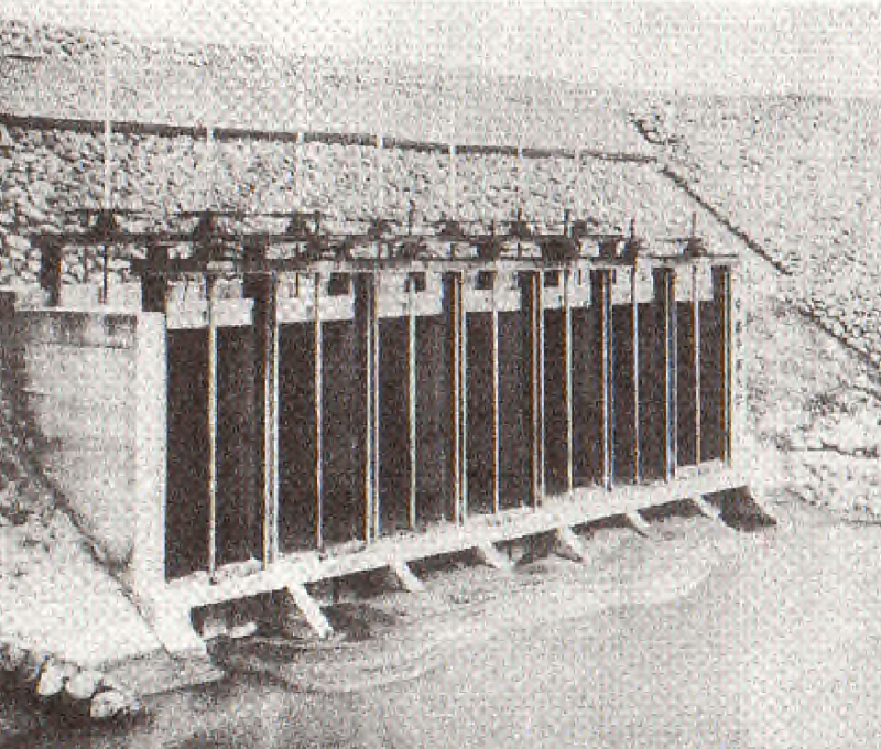 中國仔進水口-出口 照片提供者：吳明韞，《嘉南大圳建設工程簡介-日本所遺留之水利大遺產》（臺南市：南市文化局，2015），頁102。