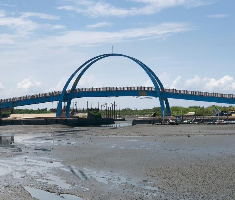 王者之弓橋(退潮)照片提供者：彰化海洋食研基地團隊