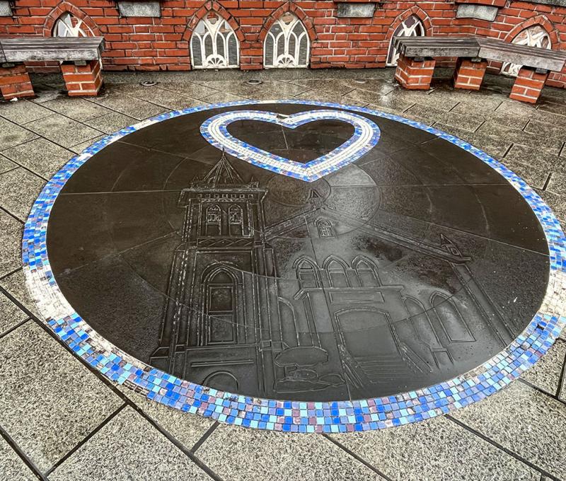 禮拜堂外地面裝飾