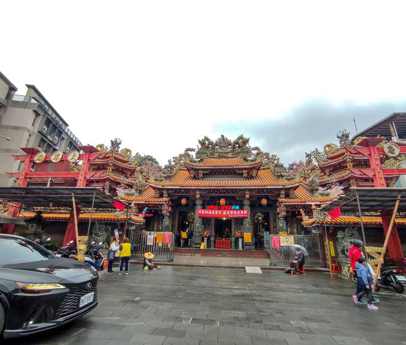 地藏庵正面全景。照片拍攝者：海山文史團隊