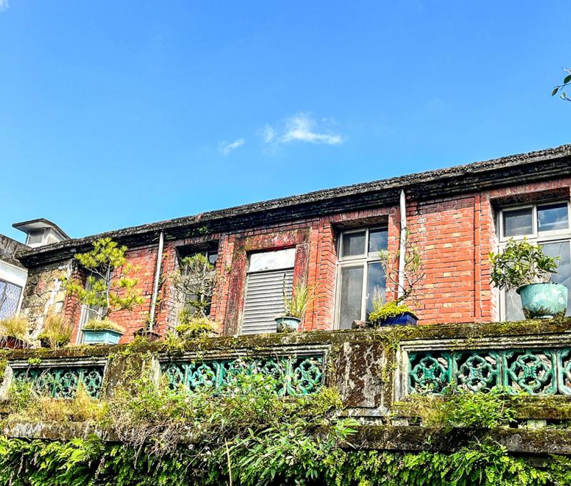 周家古厝二樓窗花，美不勝收