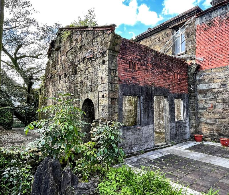 渡船頭菸酒館、茶樓