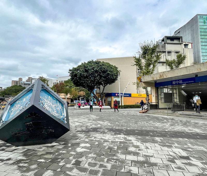 府中捷運站昔日為板橋火車站所在