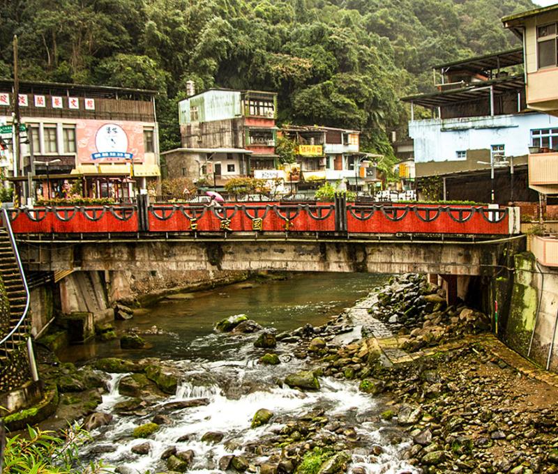 連接起石碇西街與東街