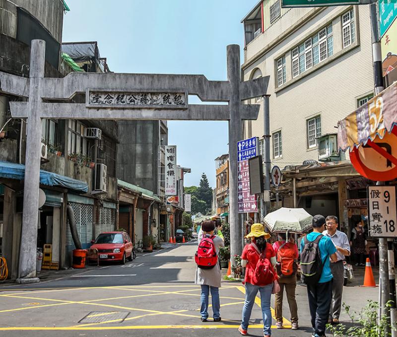 蔣公紀念牌樓照片拍攝者：洪光君 / 拍攝日期：2021/4/12