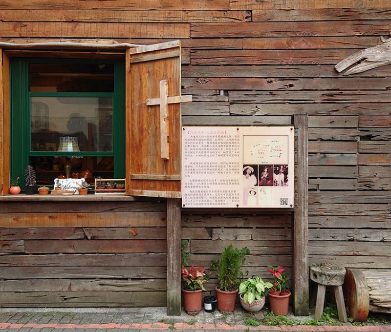 老街區上的工作室。照片拍攝者：洪光君 / 拍攝日期：2021/4/15