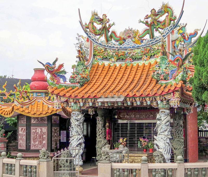 頭寮邊館前的永興宮土地廟照片拍攝者：林炯任 / 拍攝日期：2021/4/24