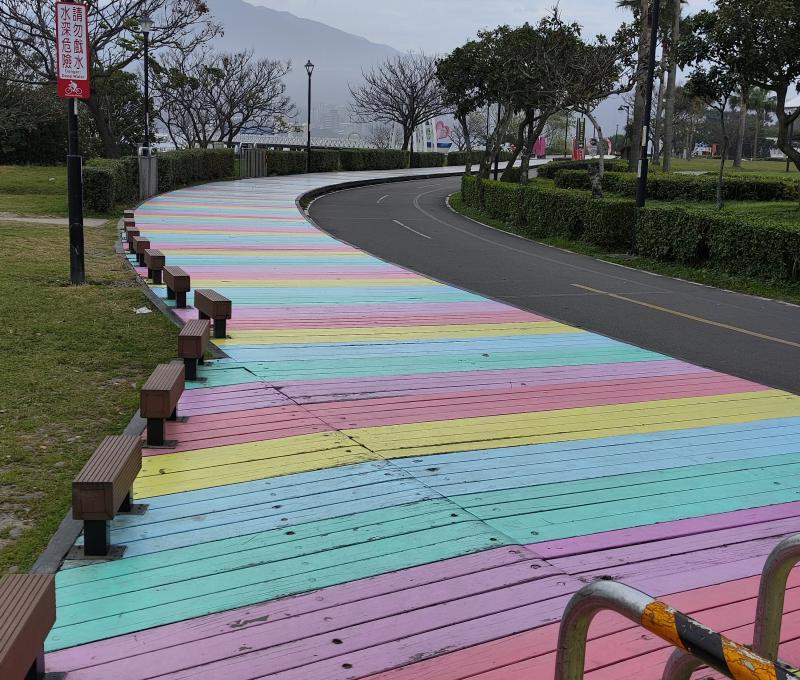 彩虹步道（照片提供者：江逸傑、邱文仕、莊淽媃、潘瑞玉 / 拍攝日期：2026.03.16）