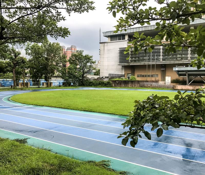 景美國小操場一隅。照片拍攝者：方文樹 / 拍攝日期：2022/09/13