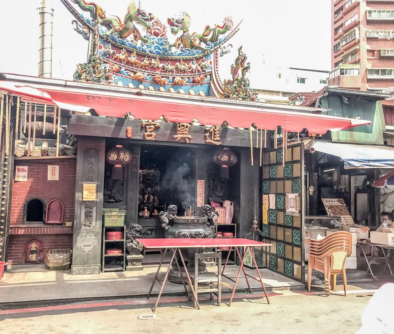 進興宮香爐。照片拍攝者：方文樹 / 拍攝日期：2022/09/16