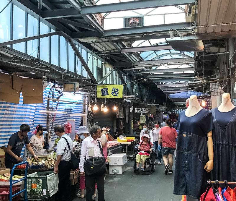 市場有屋頂的一段。照片拍攝者：方文樹 / 拍攝日期：2022/09/16