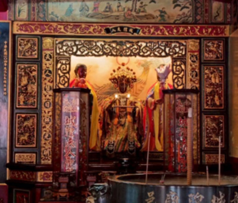城隍夫人像。（照片提供者：英語系碩士班洪善慈 美術系林佳恩）
