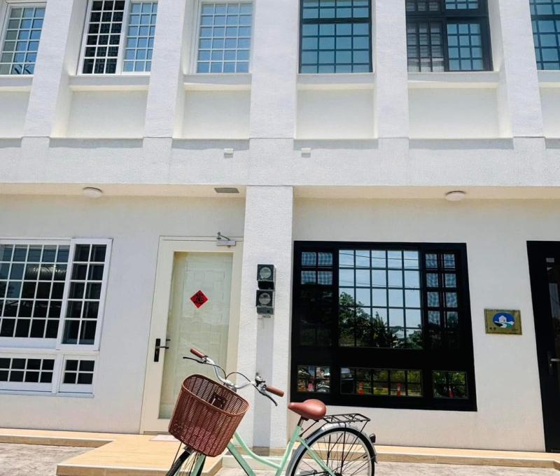 白色小屋民宿外觀（照片提供者：黃雯鈴）