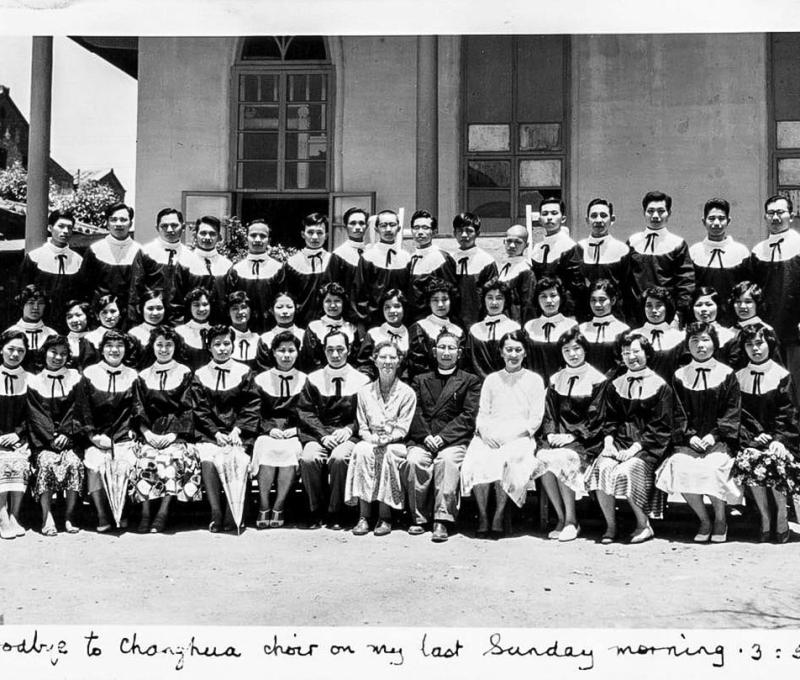 連瑪玉與彰化教會聖歌隊合照 照片提供者：彰基文史博物館藏／拍攝年份：1959