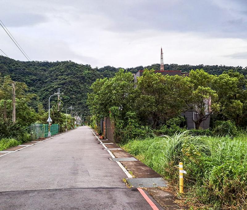 大嵙崁溪旁的聚落。照片提供者：王啟畇 / 拍攝日期：2023/09/03