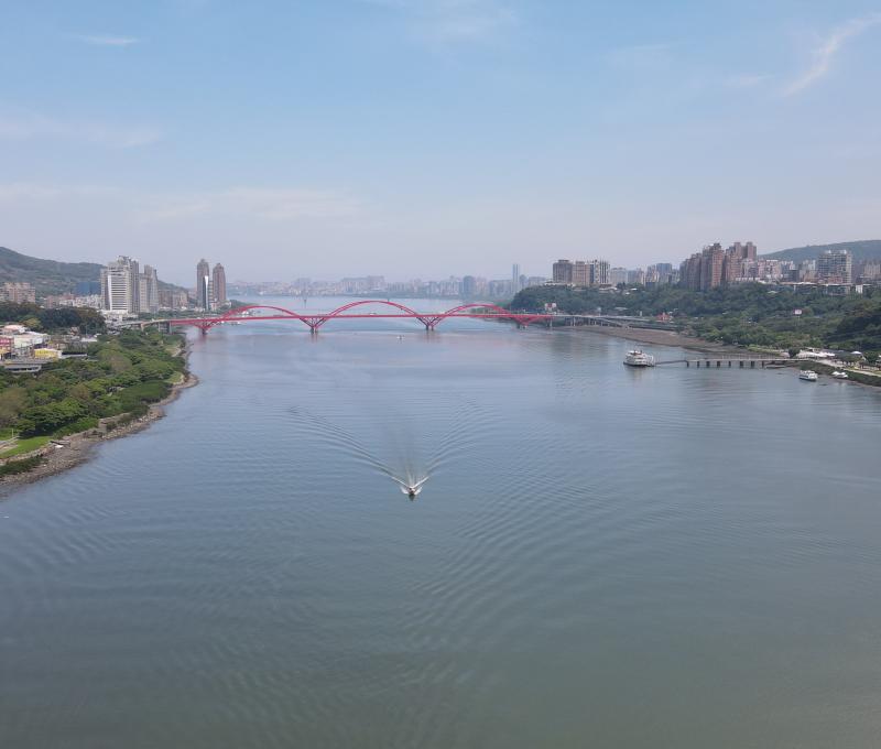 社子島遠眺關渡隘口。(照片提供者：毛毓翔 / 拍攝日期：2024/10/21)