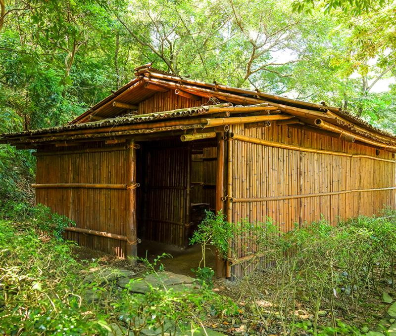 瓦羅社住家 Traditional Saisiyat House in Waluo Village 照片拍攝者：原住民族委員會原住民族文化發展中心 / 拍攝日期：2022