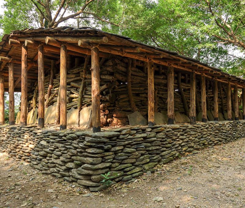 賽德克族傳統家屋 Traditional Sediq Dwelling 照片拍攝者：原住民族委員會原住民族文化發展中心 / 拍攝日期：2022