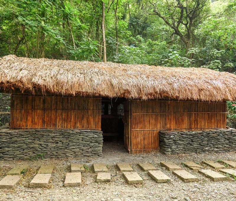 梅蘭社住家 Traditional Houses in Meilan Village 照片拍攝者：原住民族委員會原住民族文化發展中心 / 拍攝日期：2022