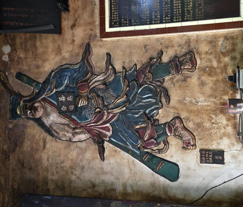 廟中可見謝將軍、范將軍的壁畫裝飾(照片提供者：街密小組 / 拍攝日期：2025/6/16)