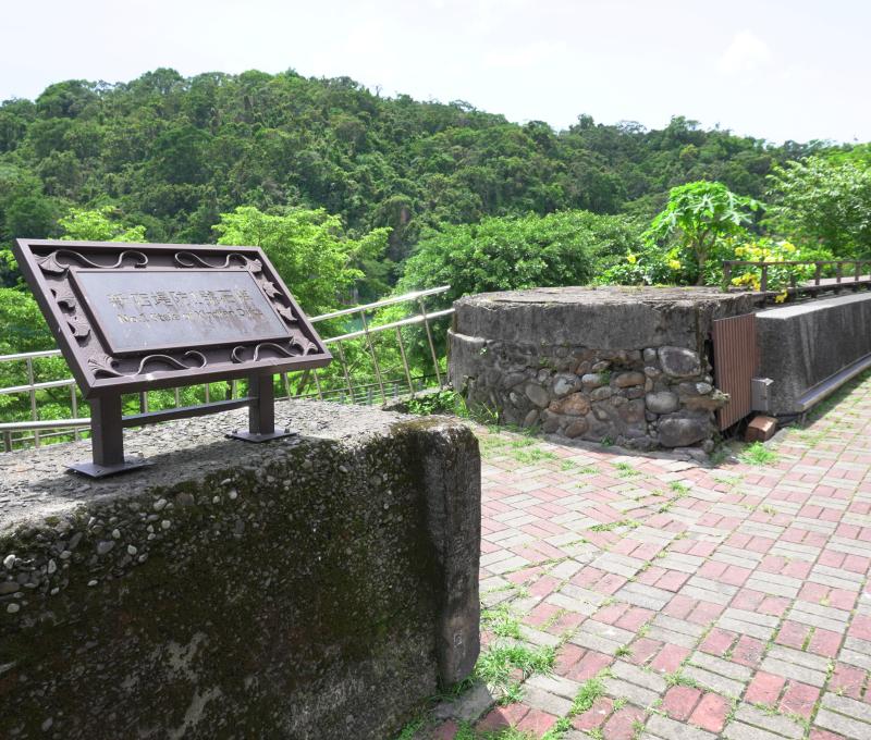 新店堤防一號石牌／照片提供者：毛毓翔 / 拍攝日期：2025/05/27