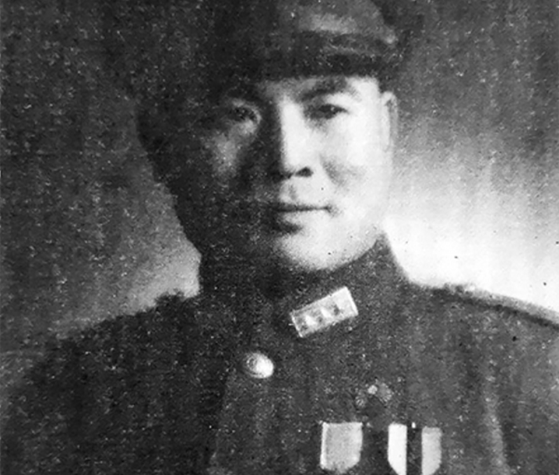 屢建軍功的高芳先將軍，獲頒勝利、寶鼎等勳章。(翻攝：高芳先先生紀念集)