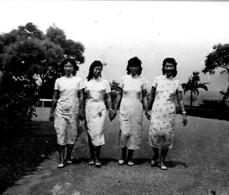 中興莊軍職父親長期不在家，由女眷持家，大夥情同姐妹。(照片提供：常連芳)