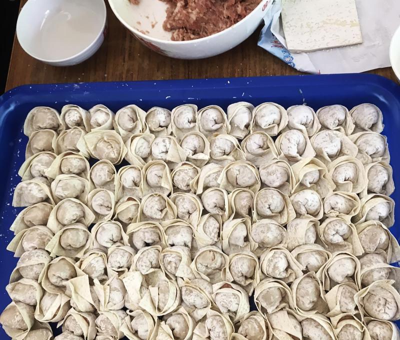 山東人過年吃素餃，有人會將棗子、栗子入餡，寓意吉利。(照片提供：方力非)