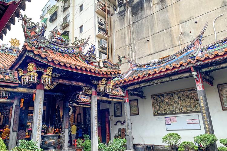 12淡水龍山寺