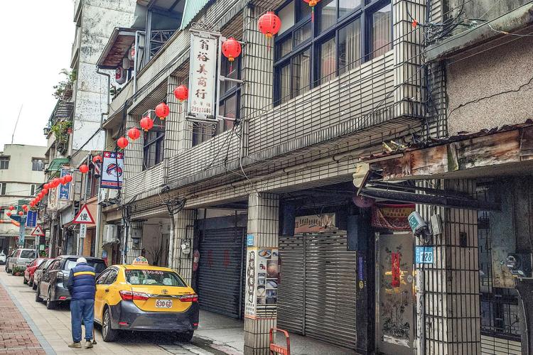 04翁裕美商行(新莊路128號)