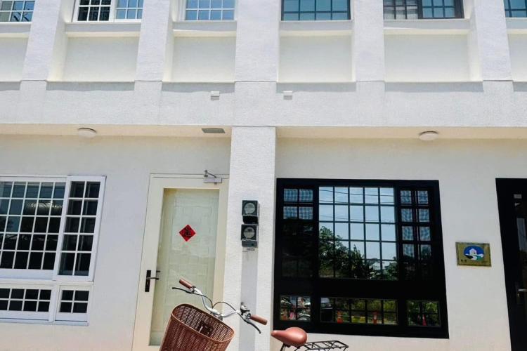 08愛芳苑雯鈴工作室-白色小屋民宿141號