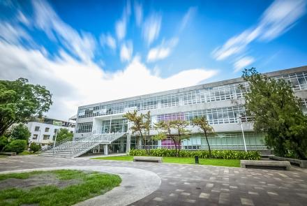 未來館(舊總圖書館)