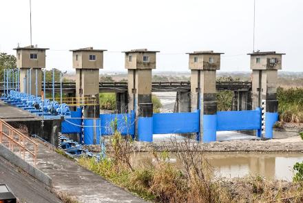 嘉南大圳濁幹線進水口