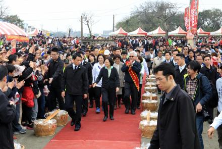 02-2吃飯擔